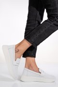 MOCASINI ALBI PIELE NATURALA YSPJ24006