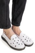 MOCASINI ALBI PIELE NATURALA 2SP070