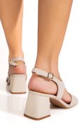 SANDALE BEIGE GSP10A051